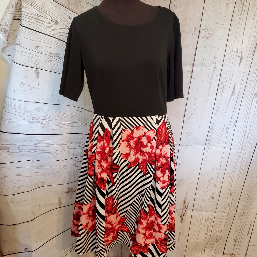 Oxiuly Fashion knit dress black, white floral L